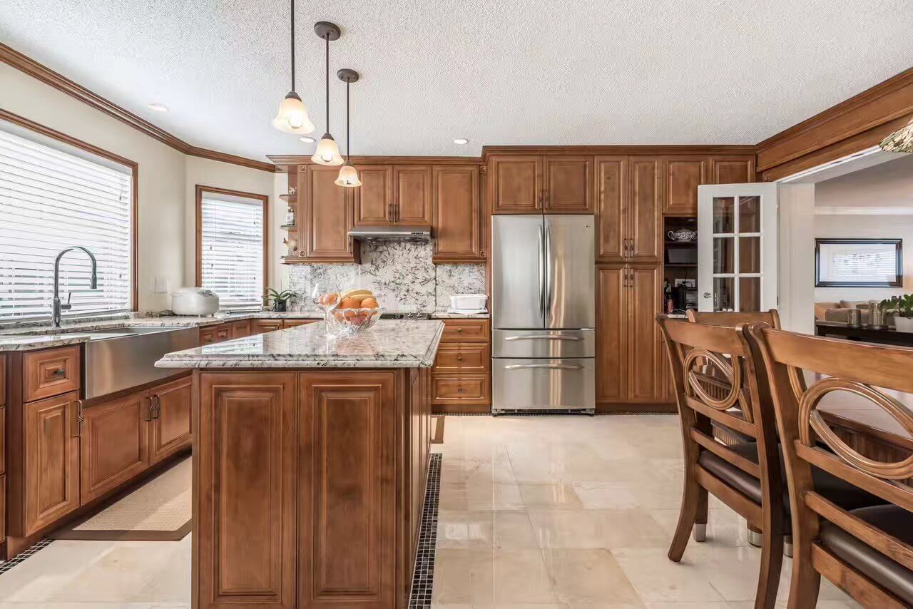 Kitchen Cabinets - Winnipeg Cowry